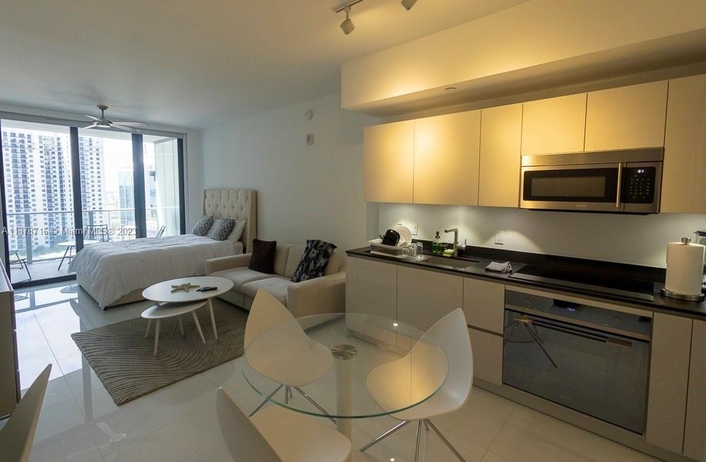 1010 Brickell Ave - Photo 4