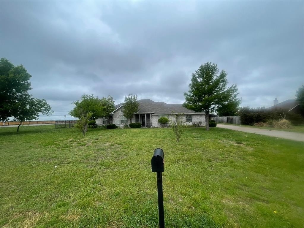 10013 Country View Lane - Photo 0