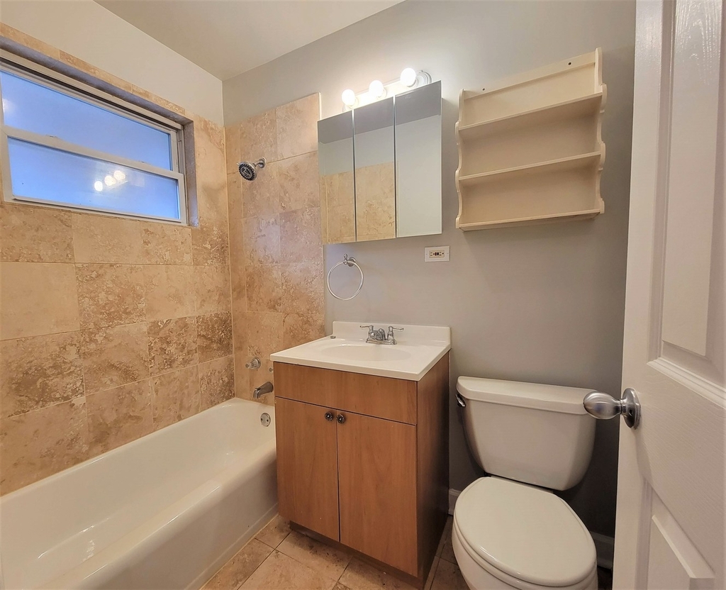 2642 W Foster Avenue - Photo 13