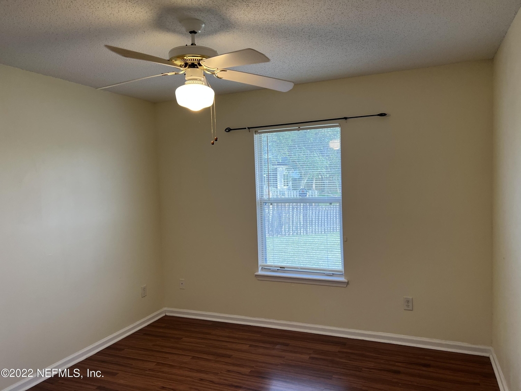 12162 Millford Ln - Photo 8