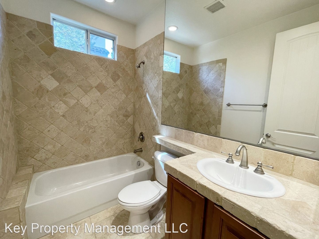 1174 Calcione Dr - Photo 23