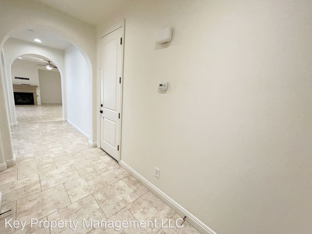 1174 Calcione Dr - Photo 4