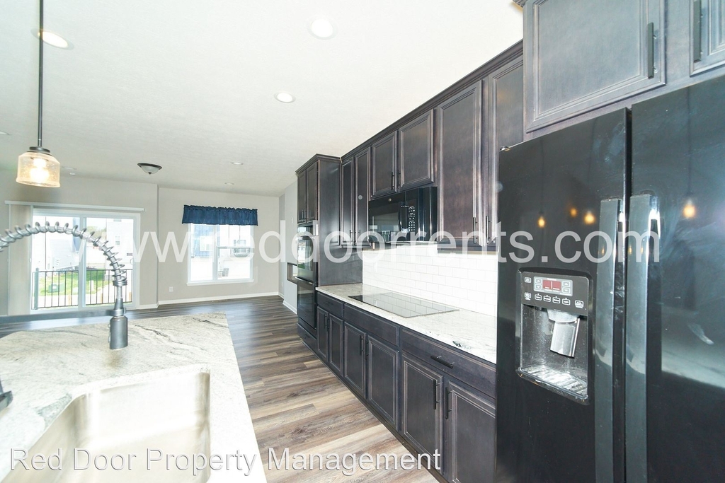 2940 W New York St - Photo 10