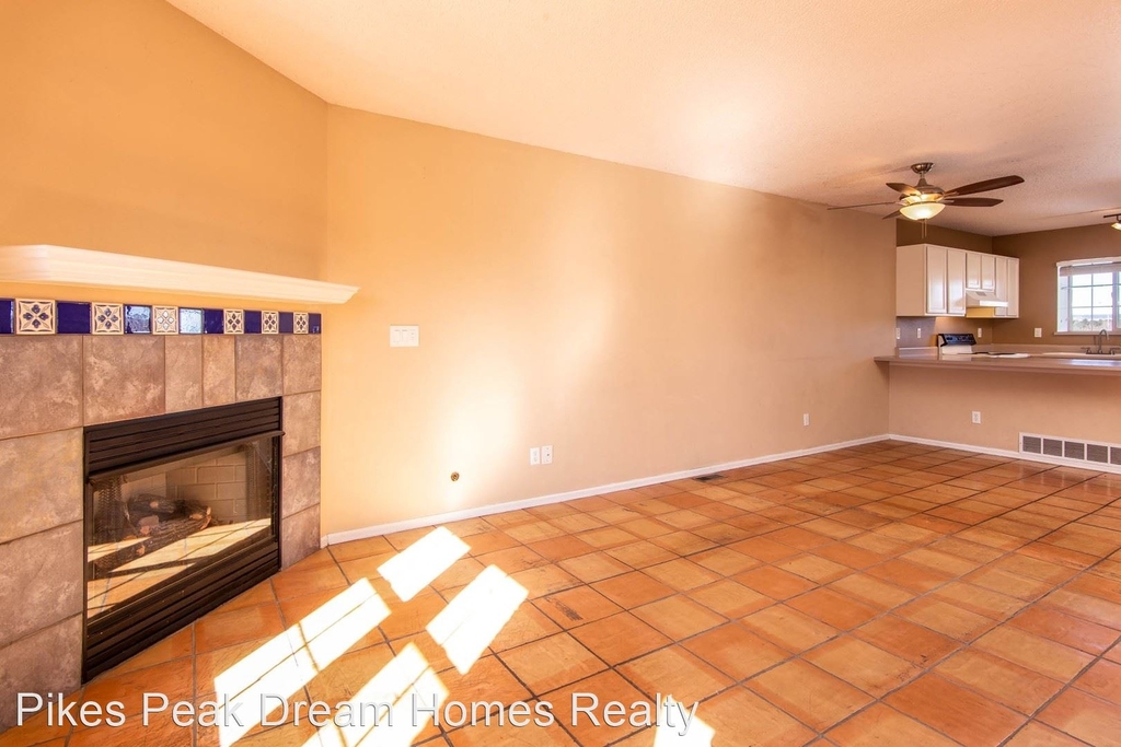 6815 Overland Drive - Photo 2