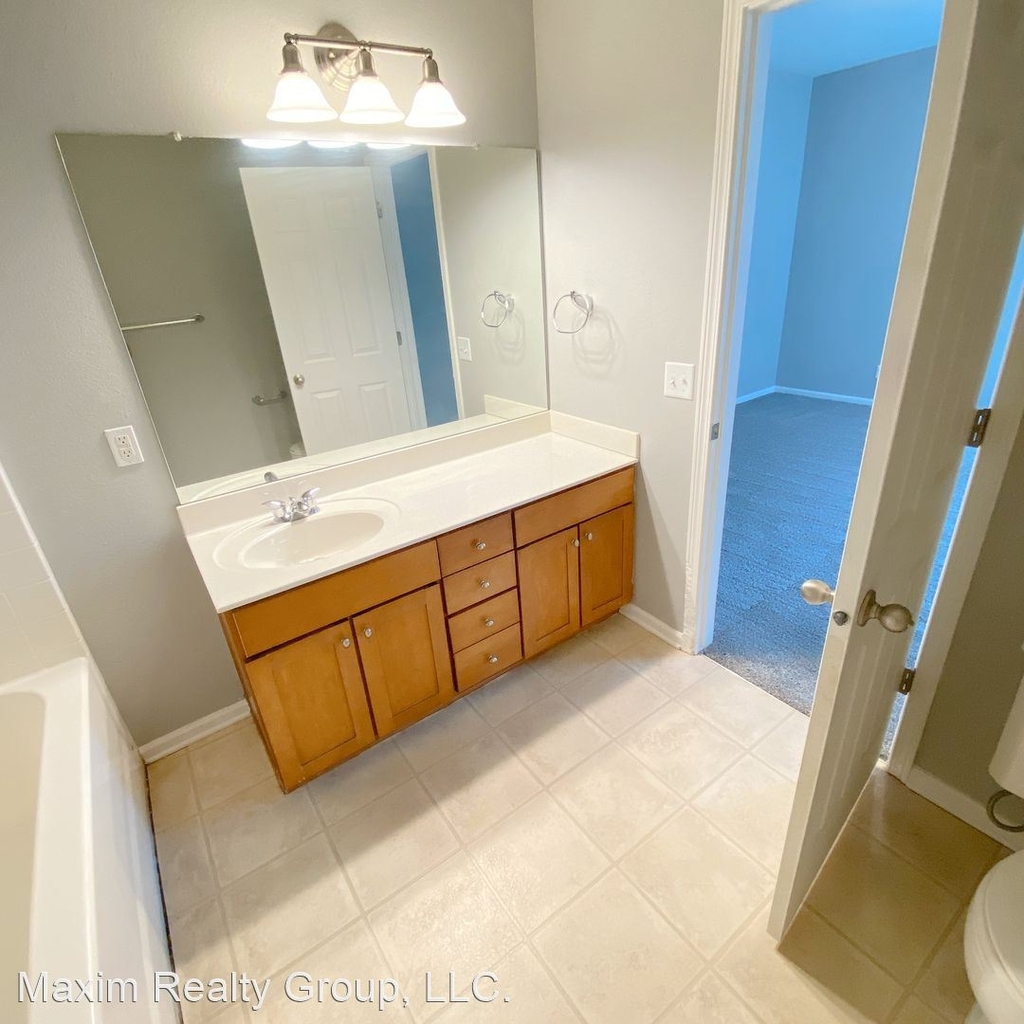 10715 Girard St - Photo 27