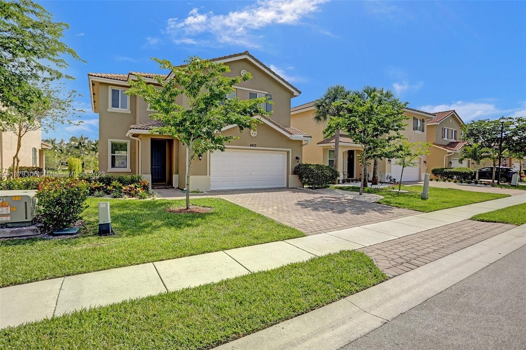 4812 Foxtail Palm Ct - Photo 11