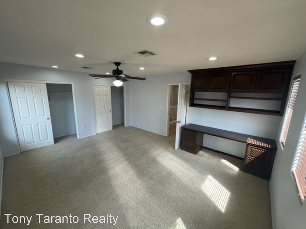 5869 Baroque Gold Court - Photo 19