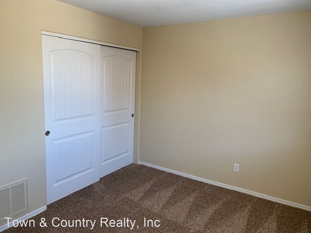 1046 Fountain Mesa Road - Photo 20