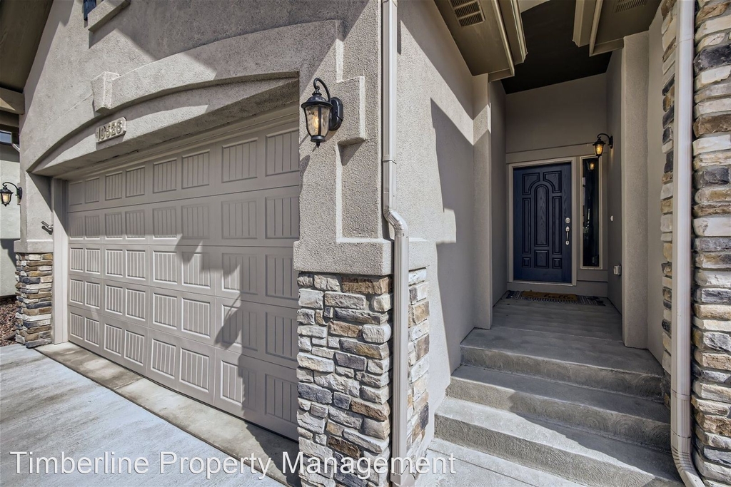 10526 Kelowna View - Photo 1