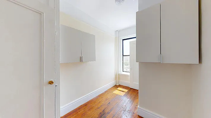 600 West 146th Street - Photo 5