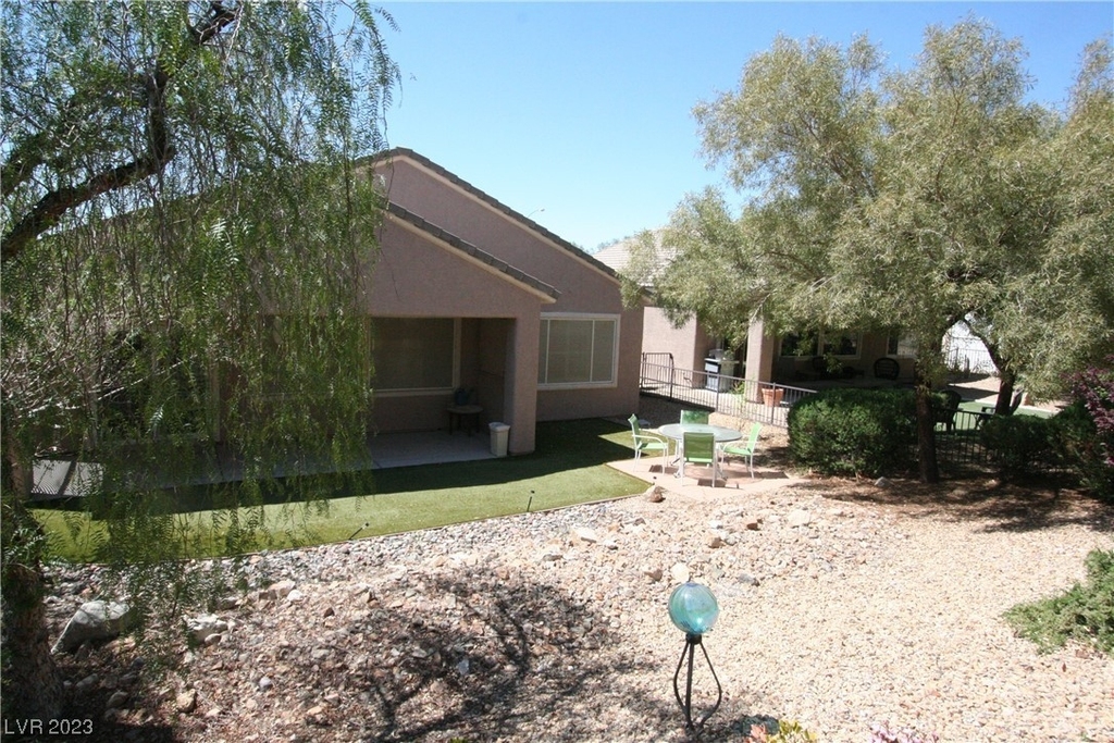 2527 Stardust Valley Drive - Photo 34