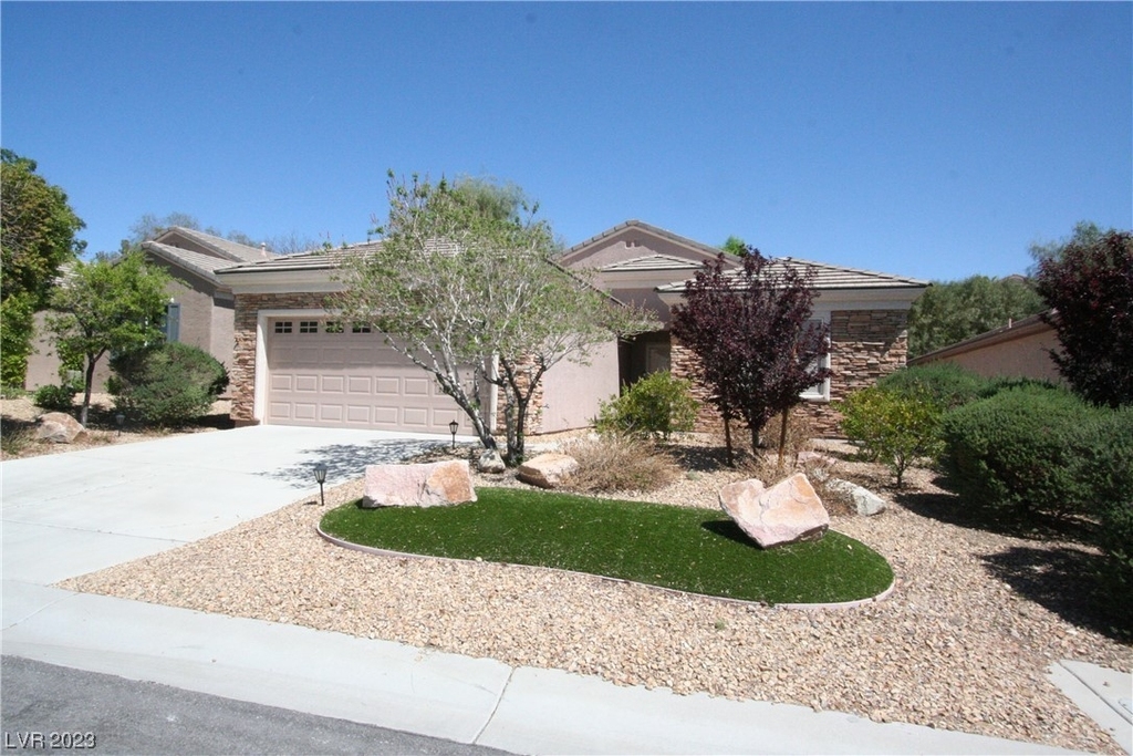 2527 Stardust Valley Drive - Photo 2