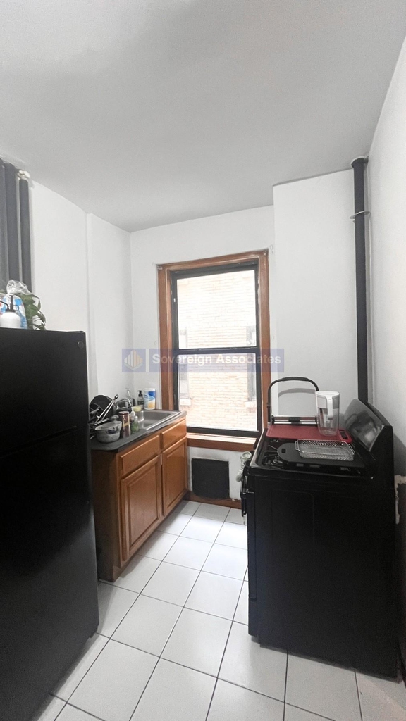 867 West 181st Street - Photo 4