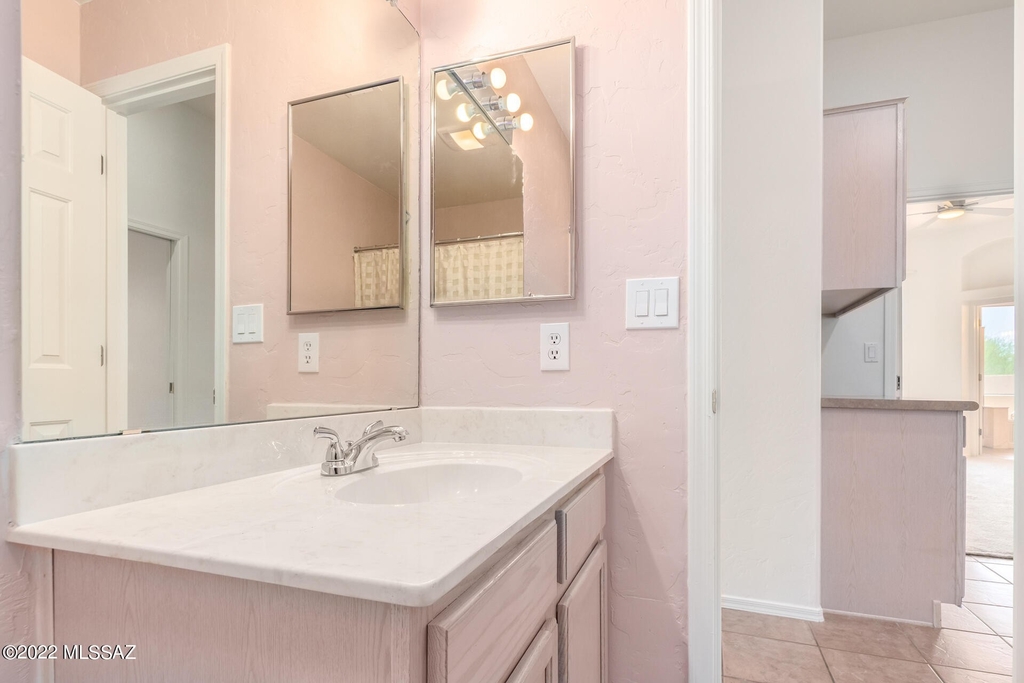 10898 N Sand Canyon Place - Photo 16