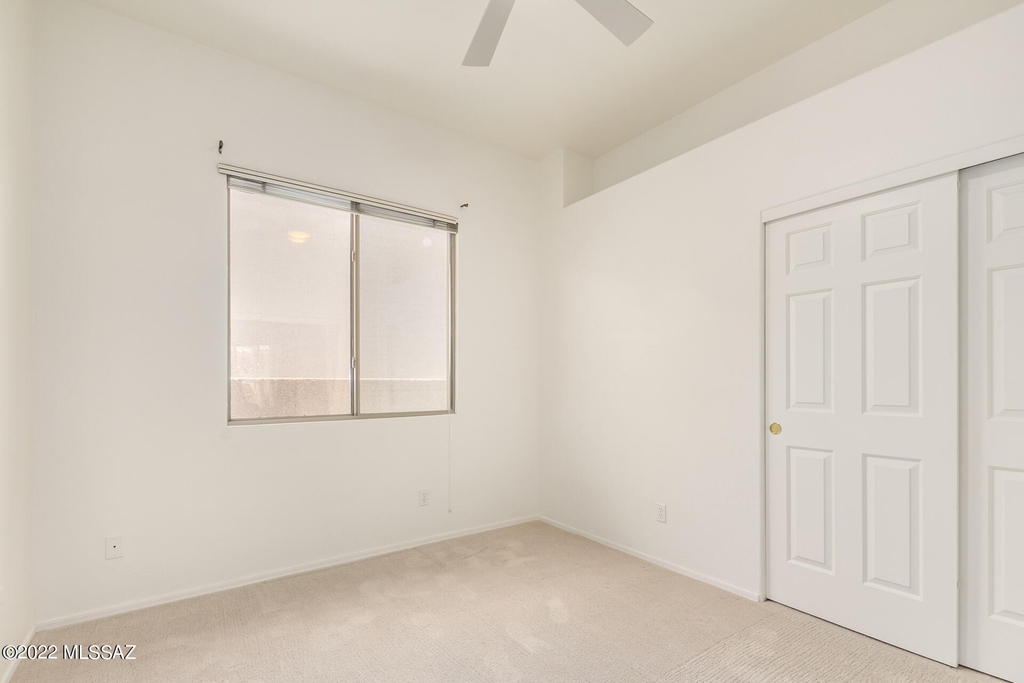 10898 N Sand Canyon Place - Photo 14