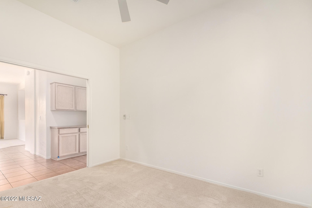 10898 N Sand Canyon Place - Photo 15