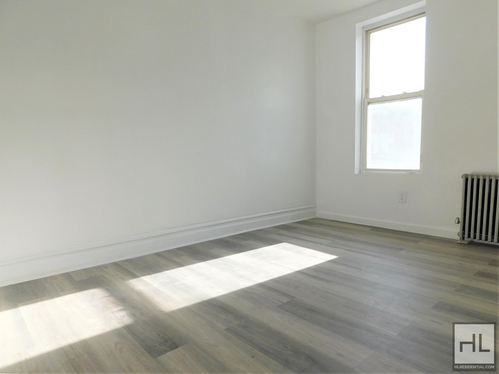 125 East 35 Street - Photo 6