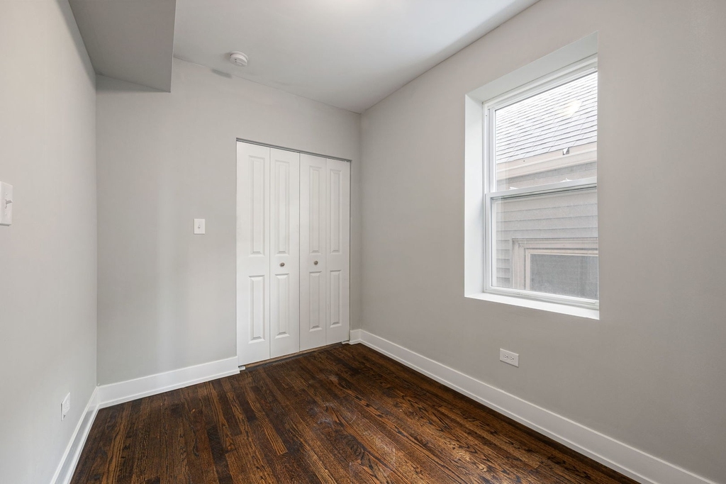 3043 W 39th Place - Photo 8