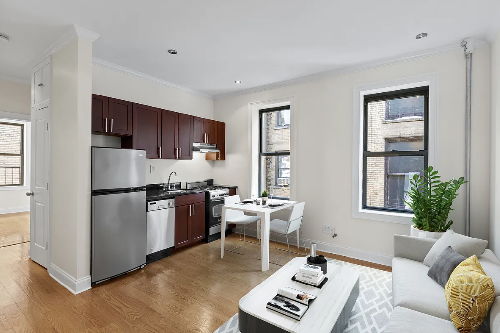 207 West 11th Street - Photo 3