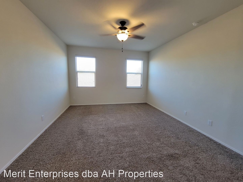 2394 E San Gabriel Trl - Photo 30