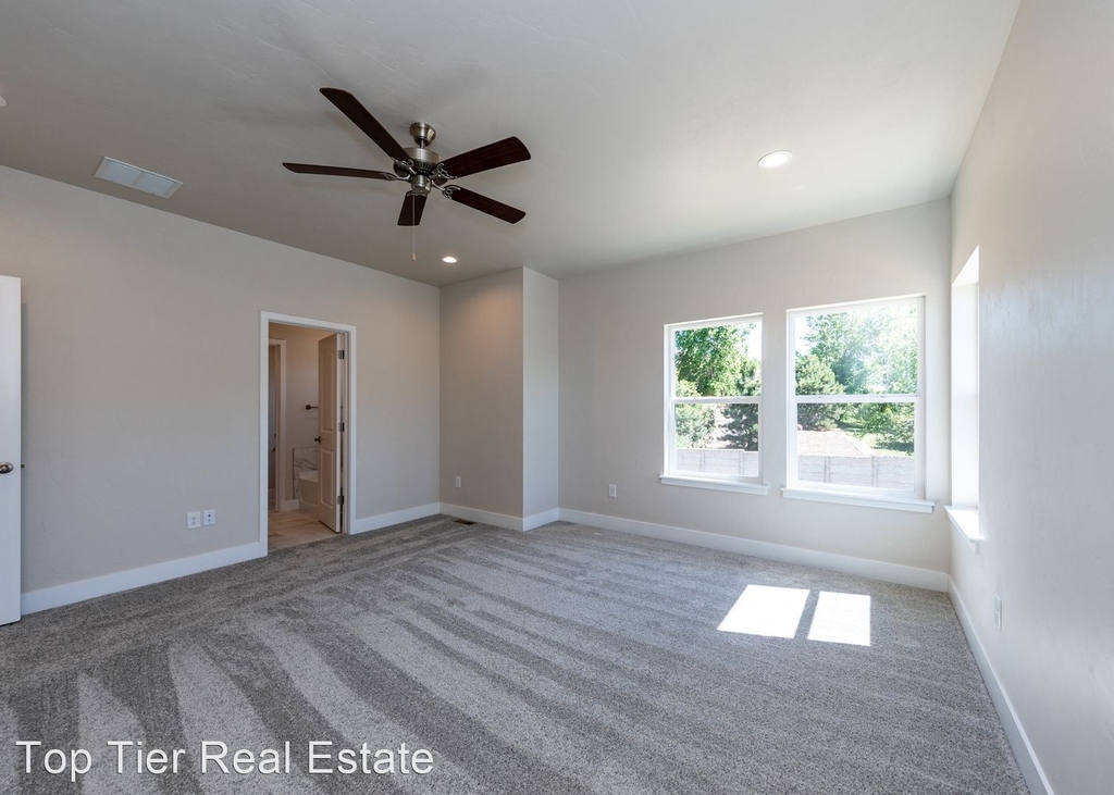 5373 Sky Top Lane - Photo 4