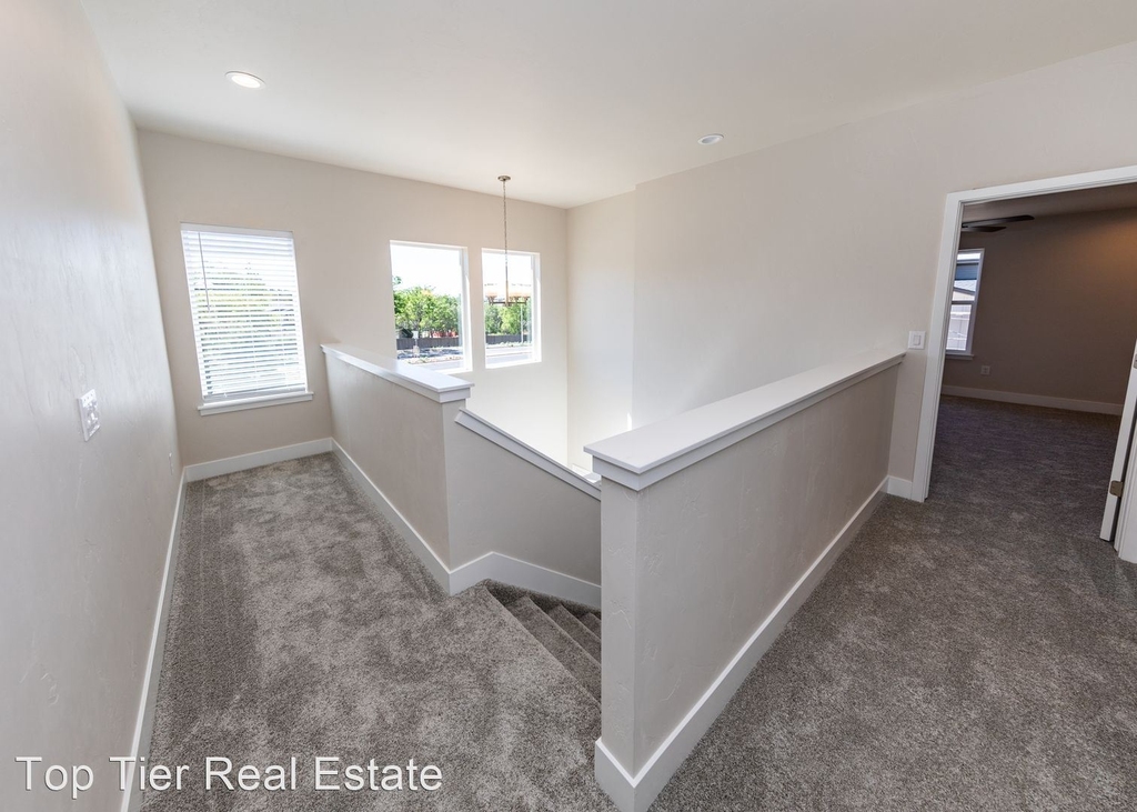 5373 Sky Top Lane - Photo 2