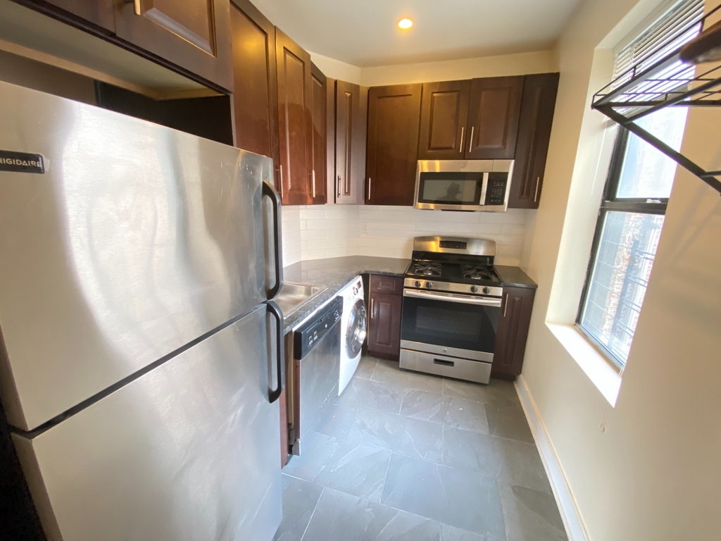 568 West 125th Street - Photo 3