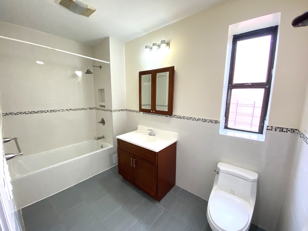 568 West 125th Street - Photo 7