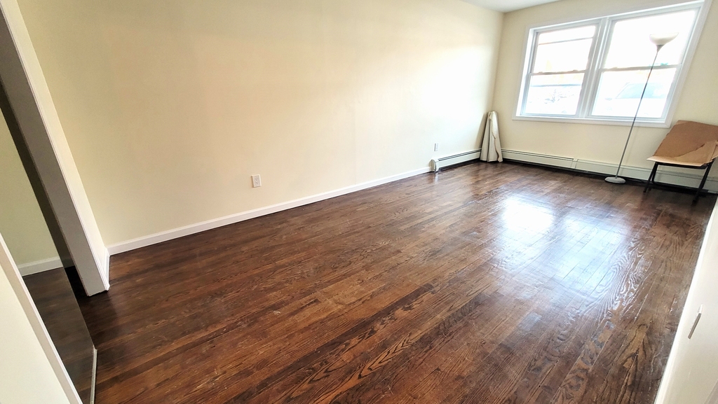 170-20 Lithonia Avenue - Photo 8