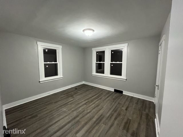 660 Forest Ave 1 - Photo 12