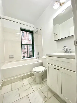 527 East 78th Street - Photo 5