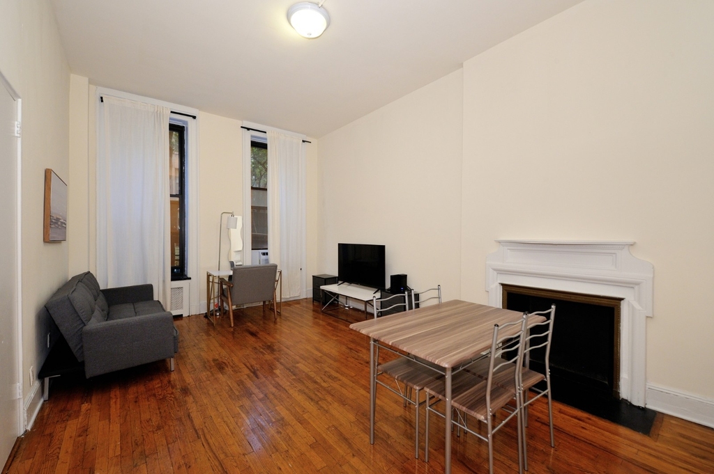 120 East 39th Street - Photo 0