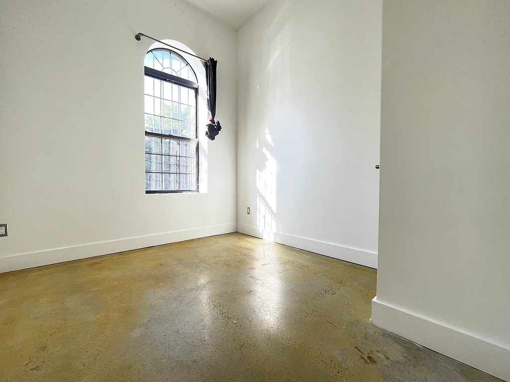 753 Lexington Avenue - Photo 1