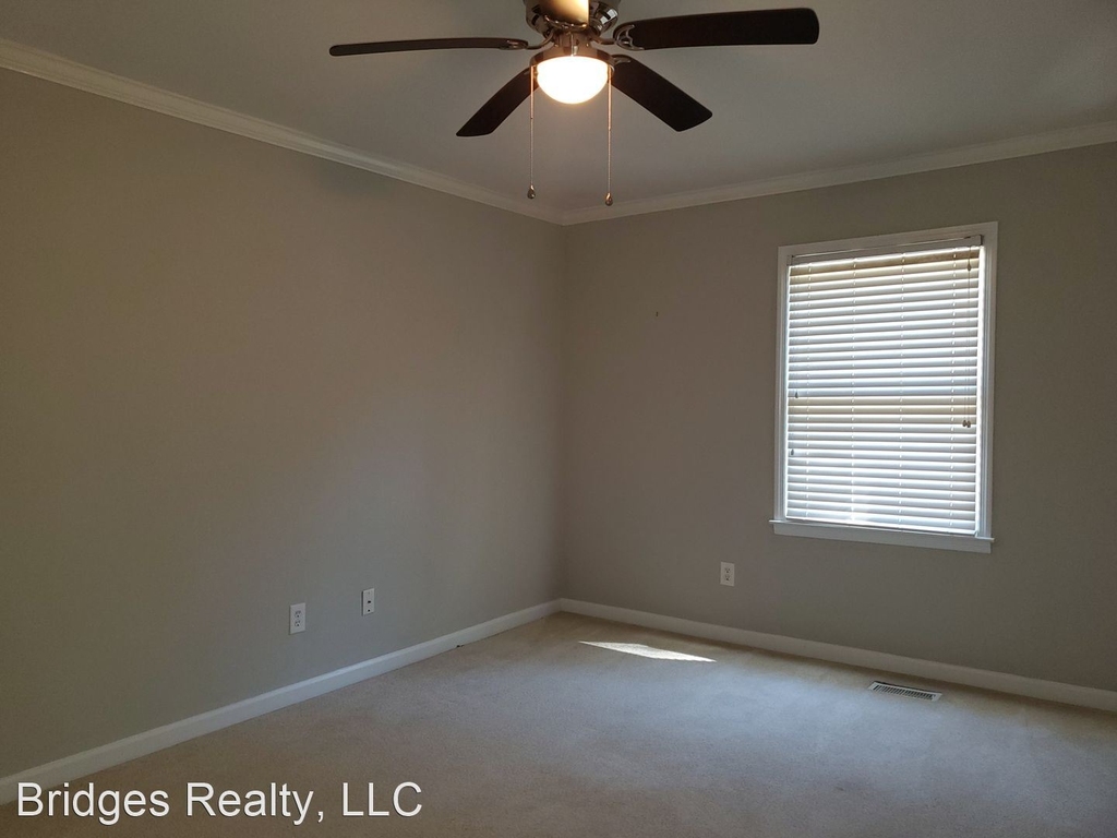 659 Crown Point Drive - Photo 18