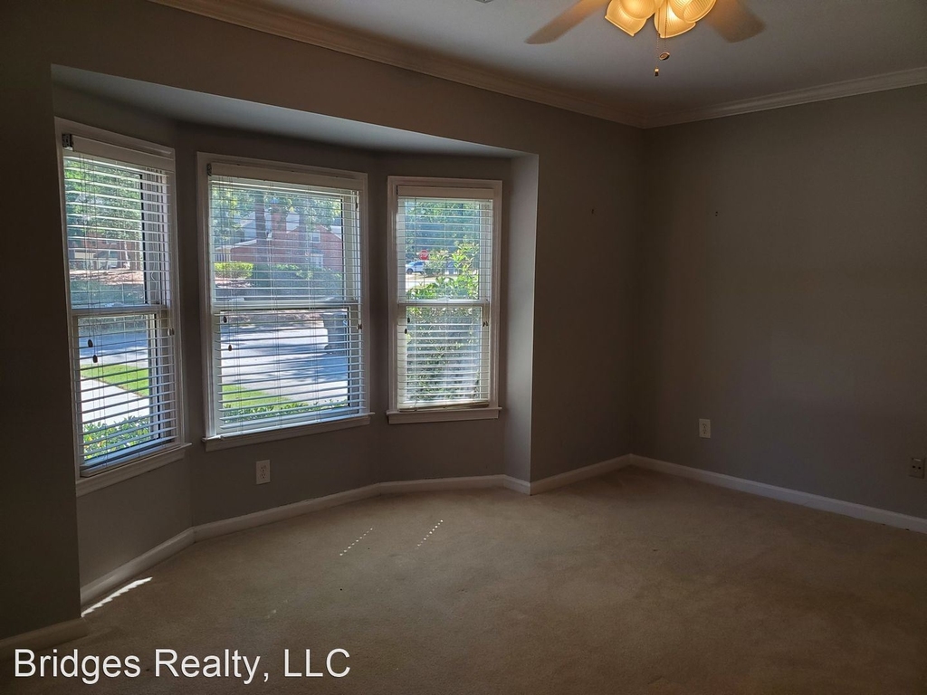 659 Crown Point Drive - Photo 12