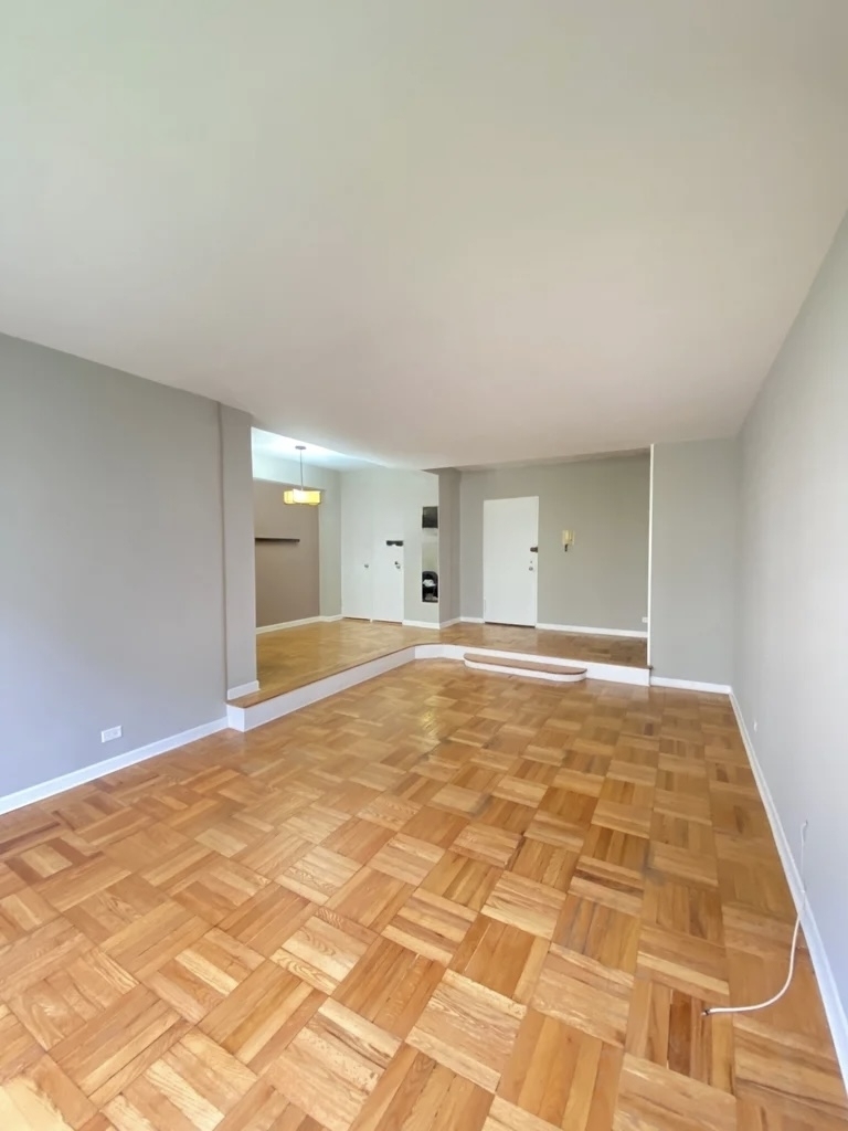 98-51 64th Avenue - Photo 6