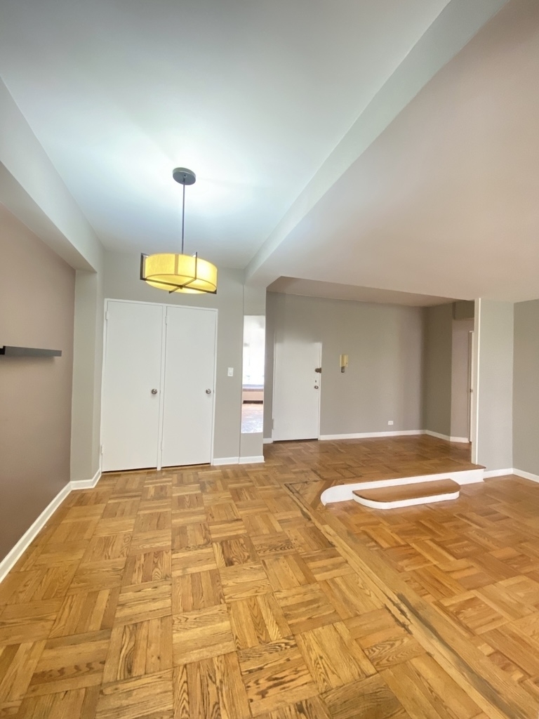 98-51 64th Avenue - Photo 3