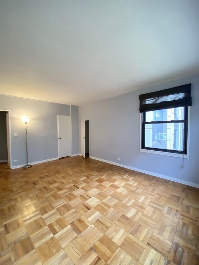 98-51 64th Avenue - Photo 11