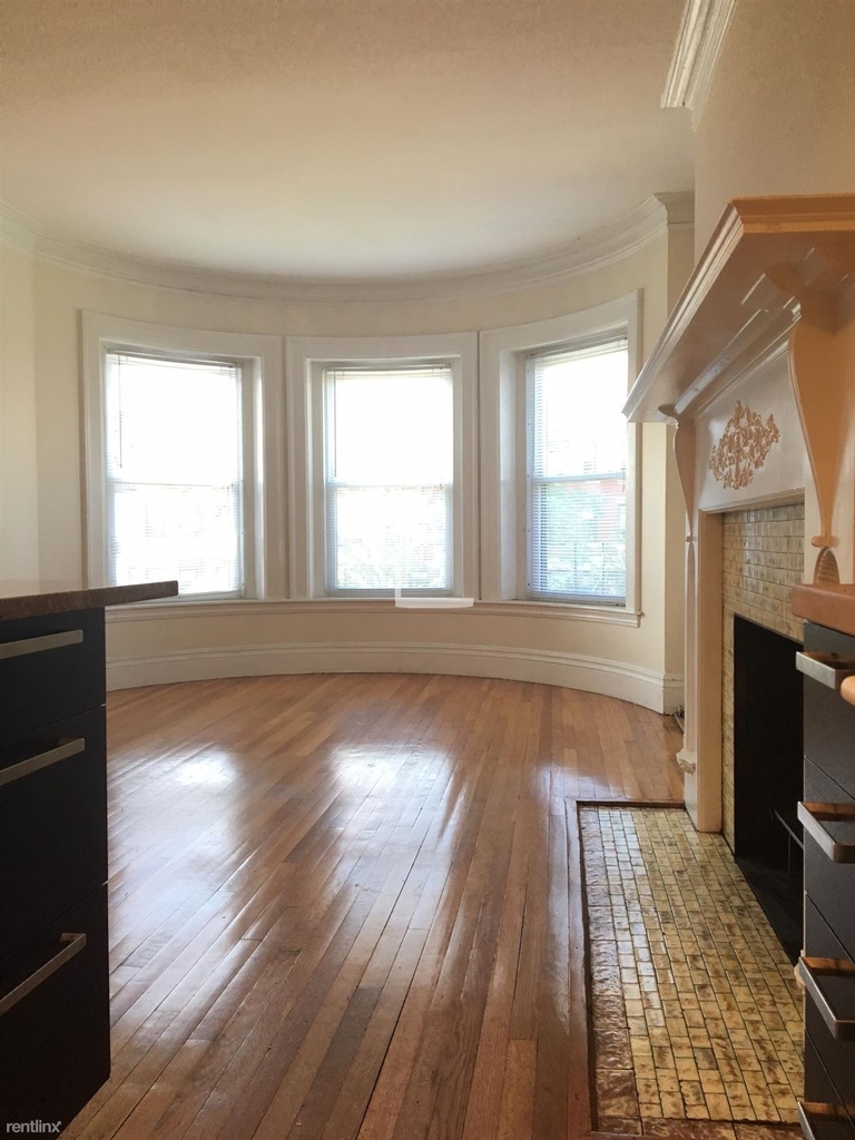 846 Beacon St - Photo 1