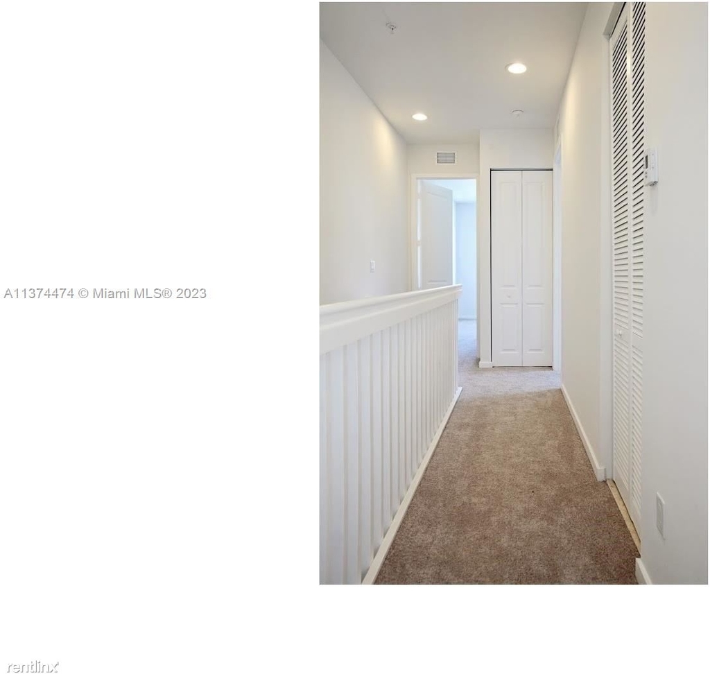 2735 Sw 81st Ter Unit 2713 - Photo 4