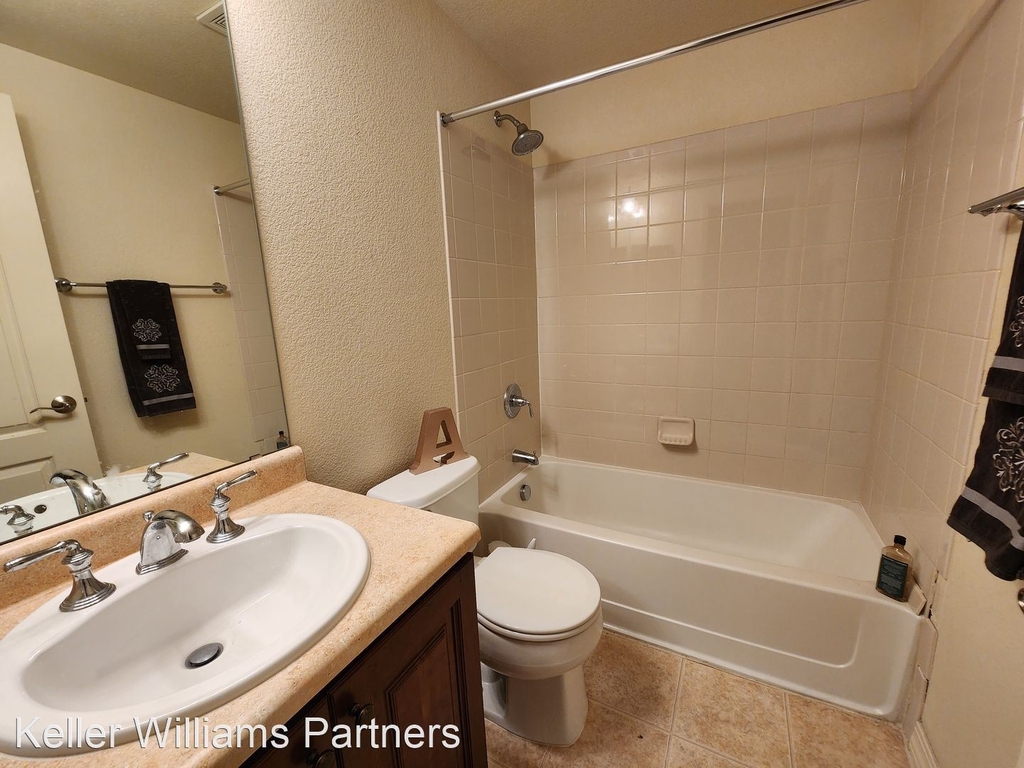 8138 Cedarstone Ln - Photo 21