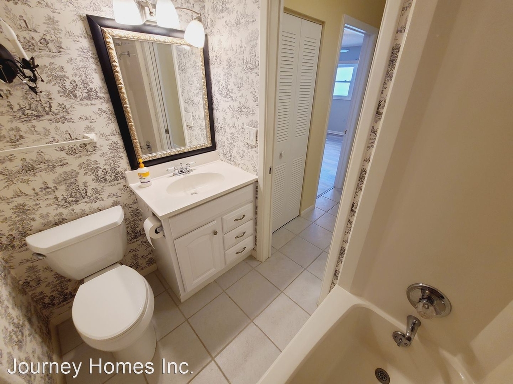 5521 80th Street North, Unit #311 - Photo 27