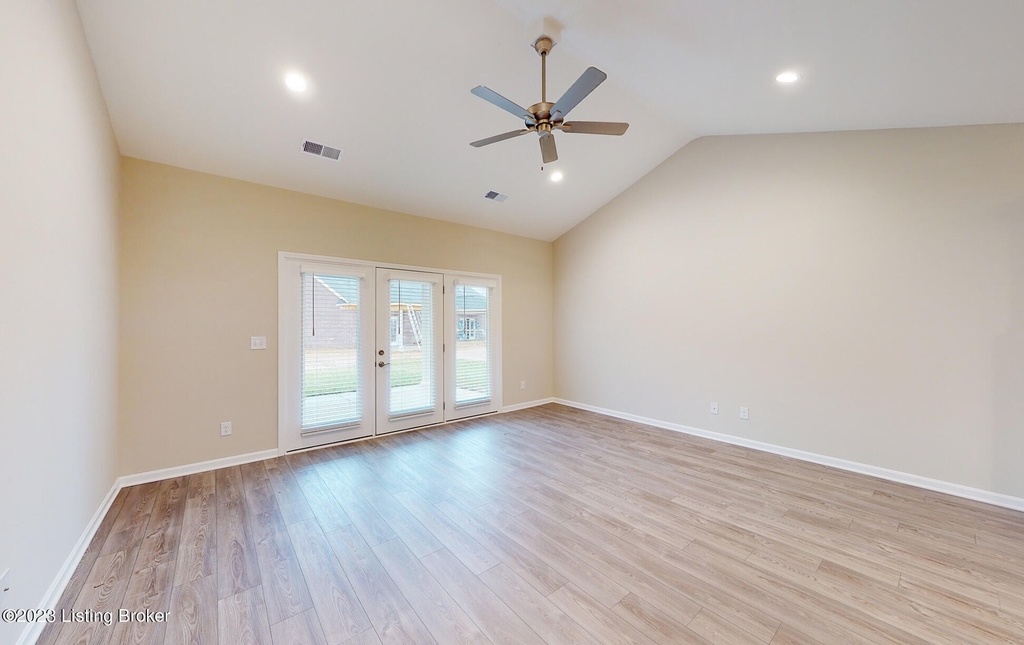 9504 Clubview Dr - Photo 28