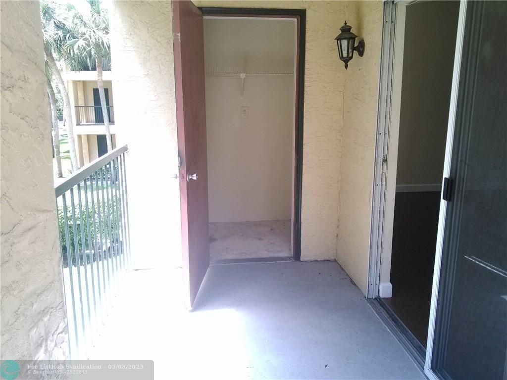 799 Riverside Dr - Photo 11