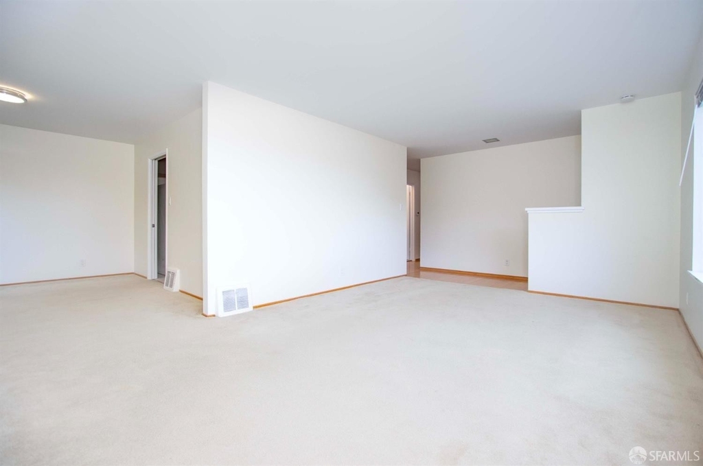 160 160 Devonshire Way - Photo 5