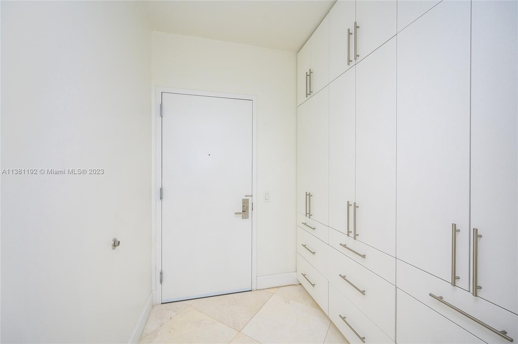 1300 Brickell Bay Dr - Photo 23