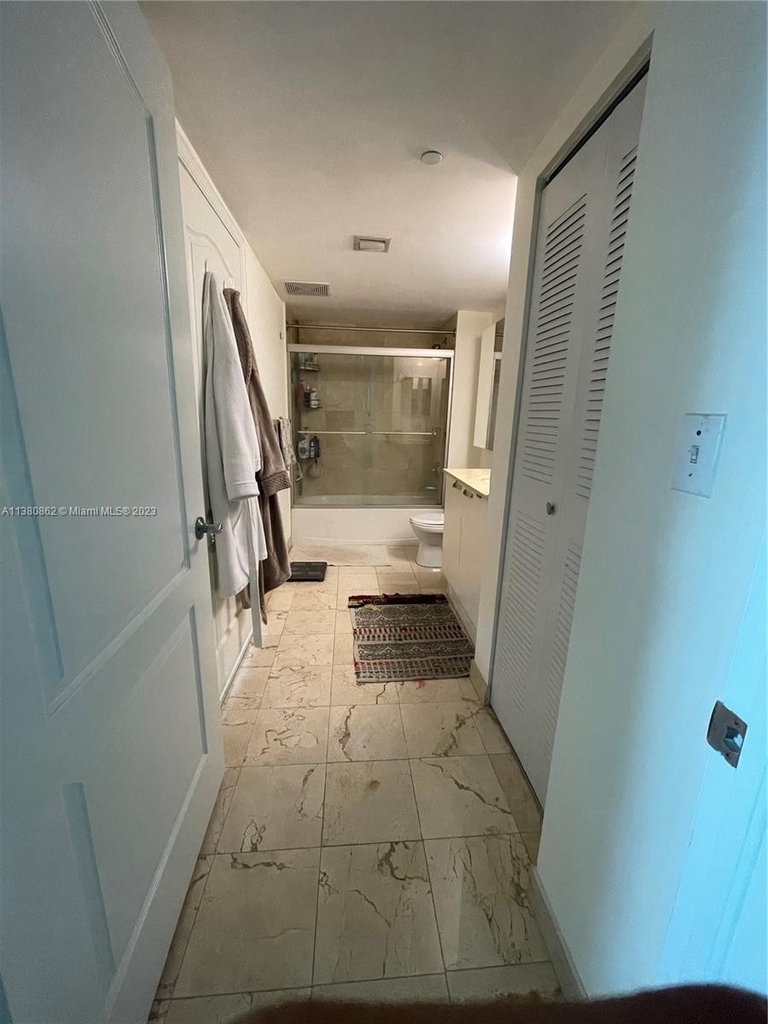 2101 Brickell Ave - Photo 13