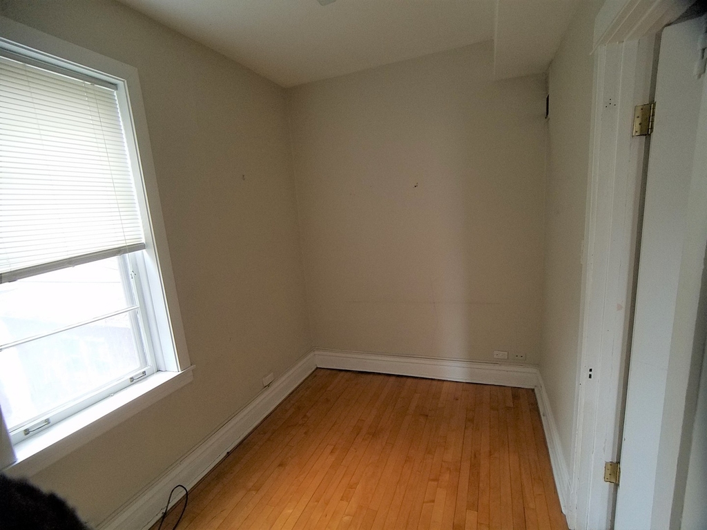 1822 N Wood Street - Photo 6