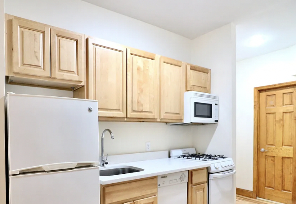 W53 and 10th - Photo 5