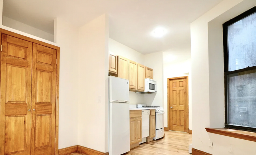 W53 and 10th - Photo 6